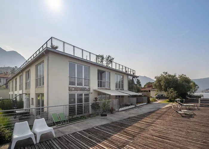 Lakefront Retreat With Garden Apartment Marone