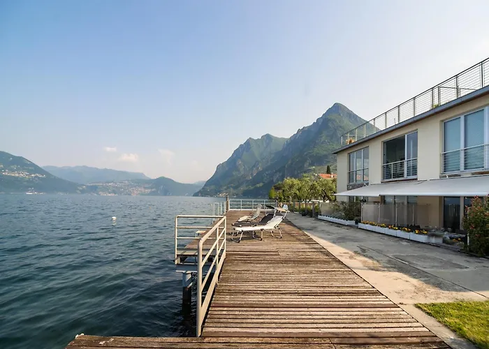 Lakefront Retreat With Garden Apartment *
