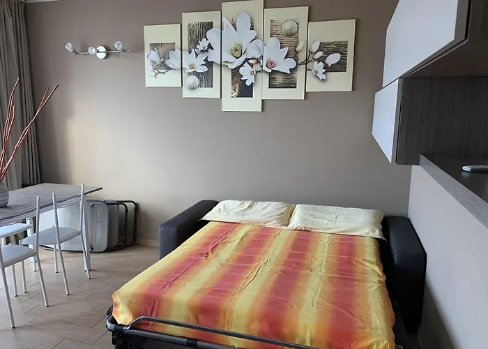 Apartment Lakefront Retreat With Garden *